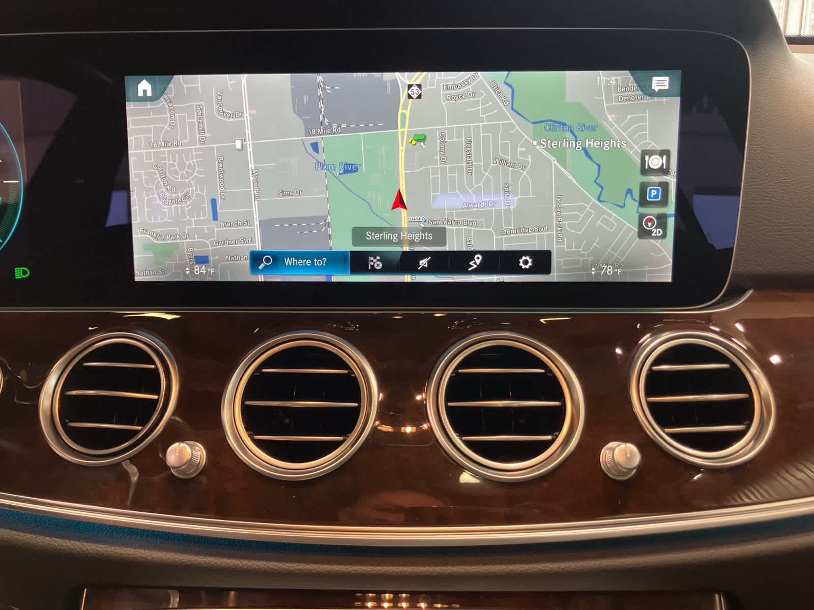 Thumbnail: 2022 Mercedes-Benz E-Class - 23