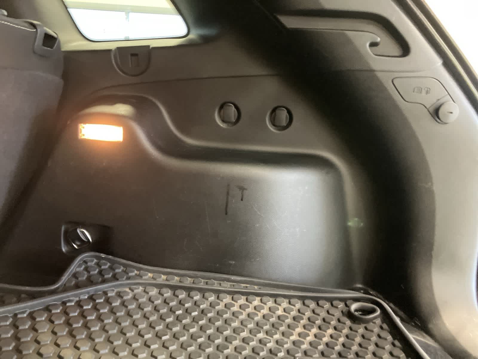 Thumbnail: 2016 Jeep Cherokee - 35