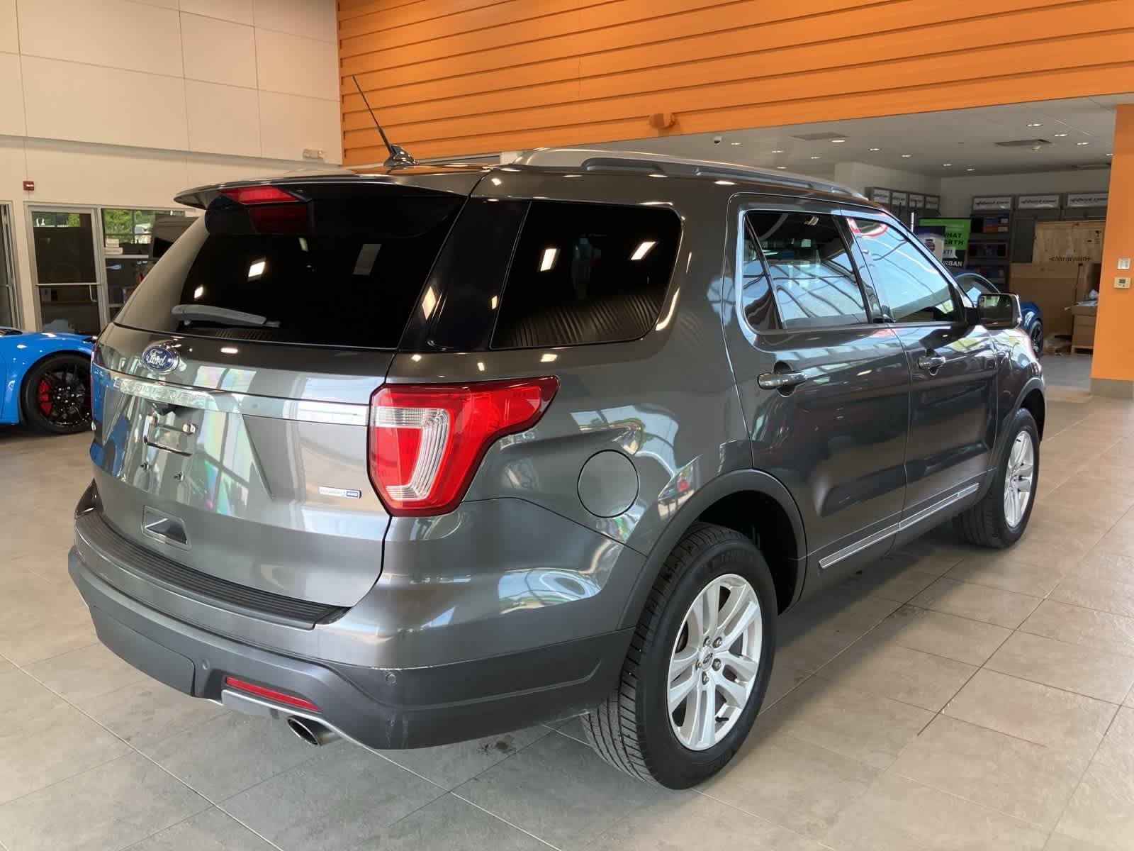 Thumbnail: 2019 Ford Explorer - 5