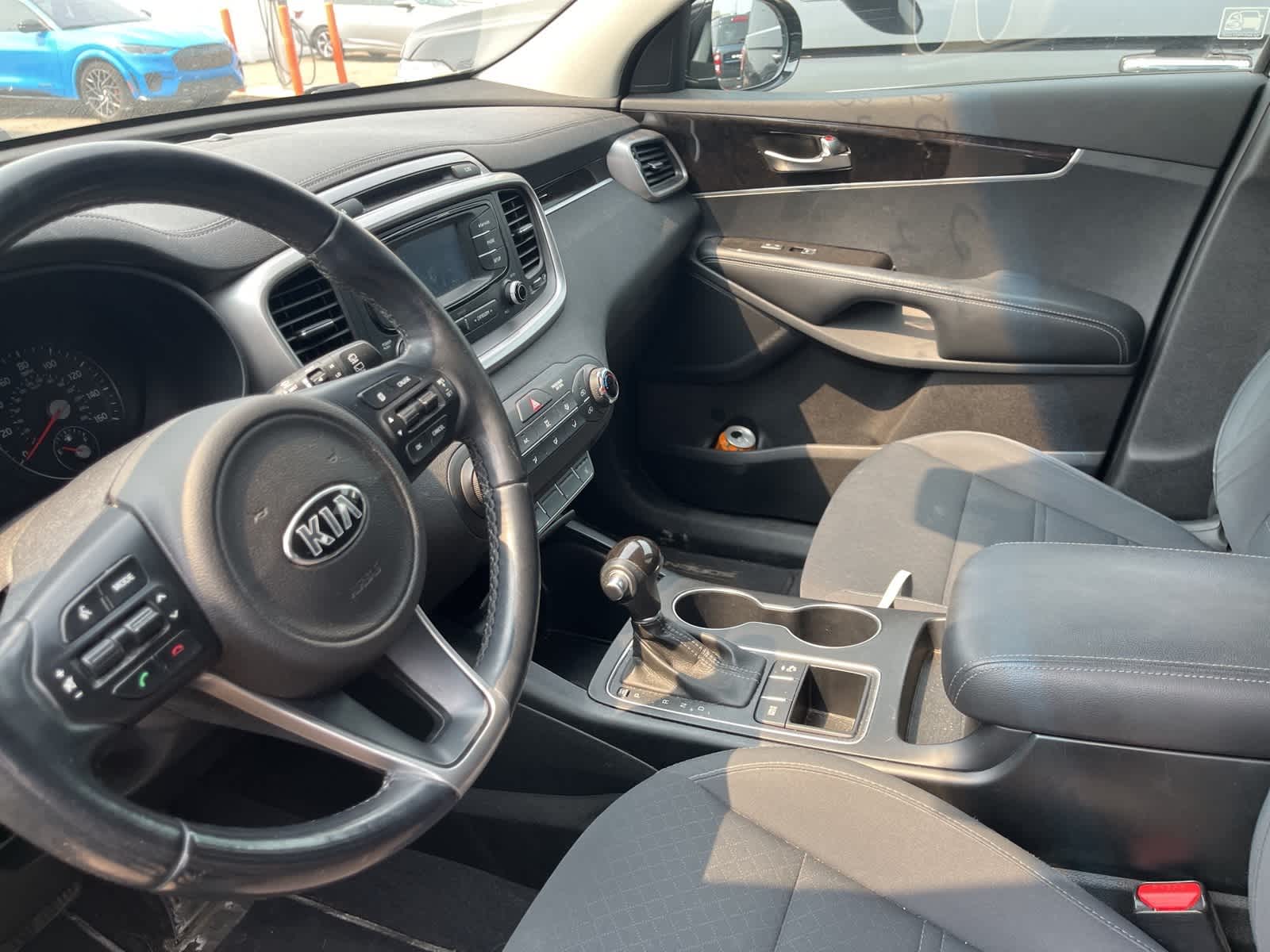 Thumbnail: 2016 Kia Sorento - 23