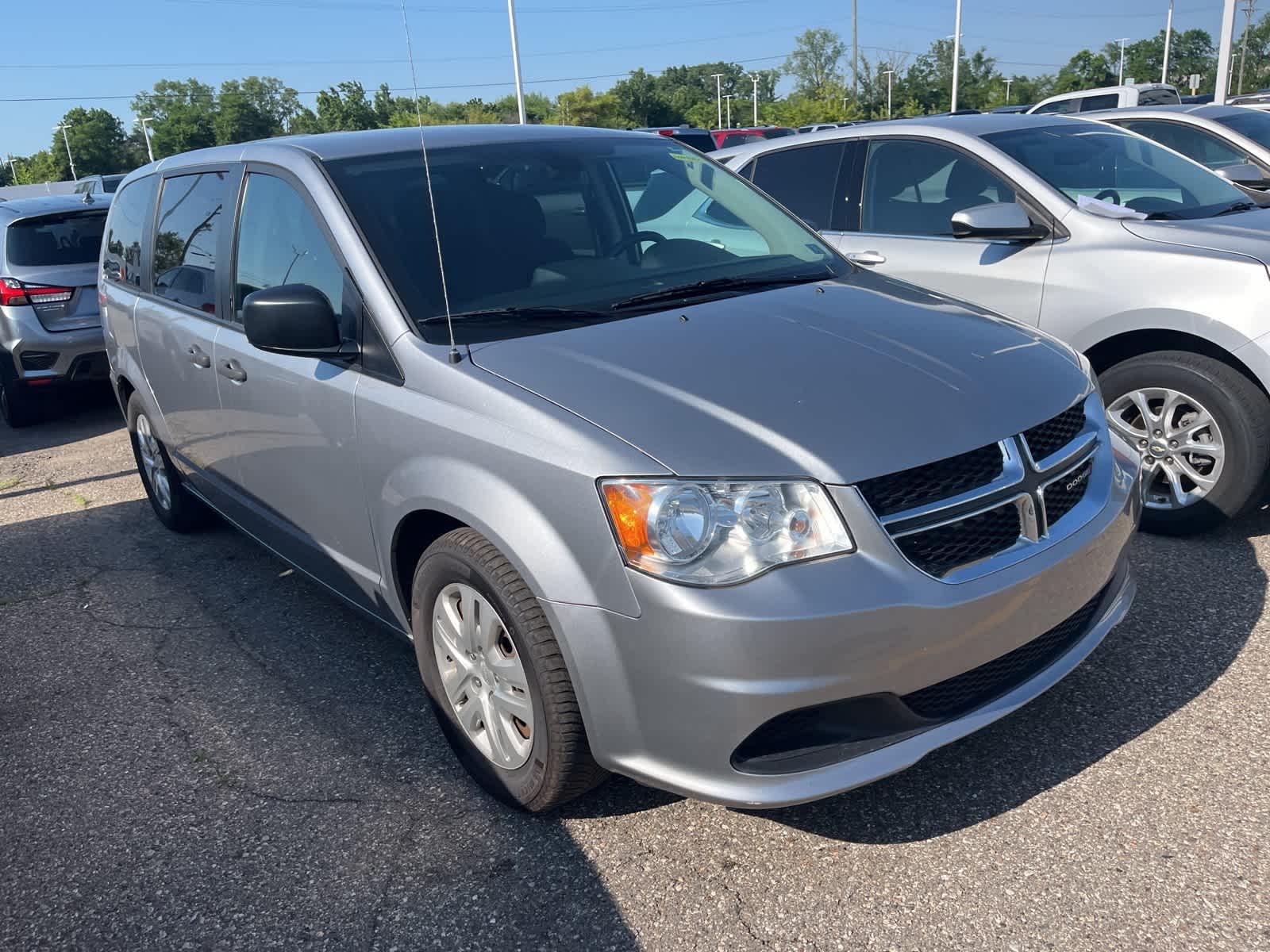 Thumbnail: 2019 Dodge Grand Caravan - 20