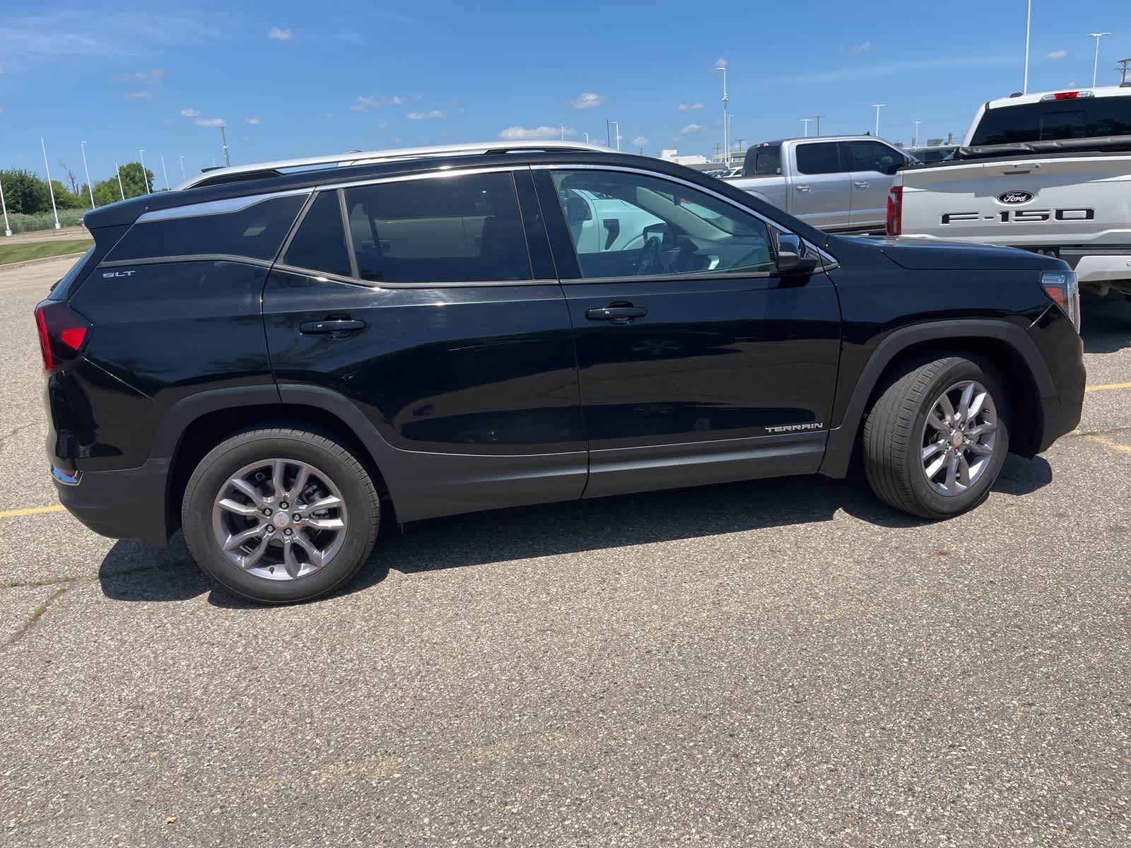 Thumbnail: 2024 GMC Terrain - 14