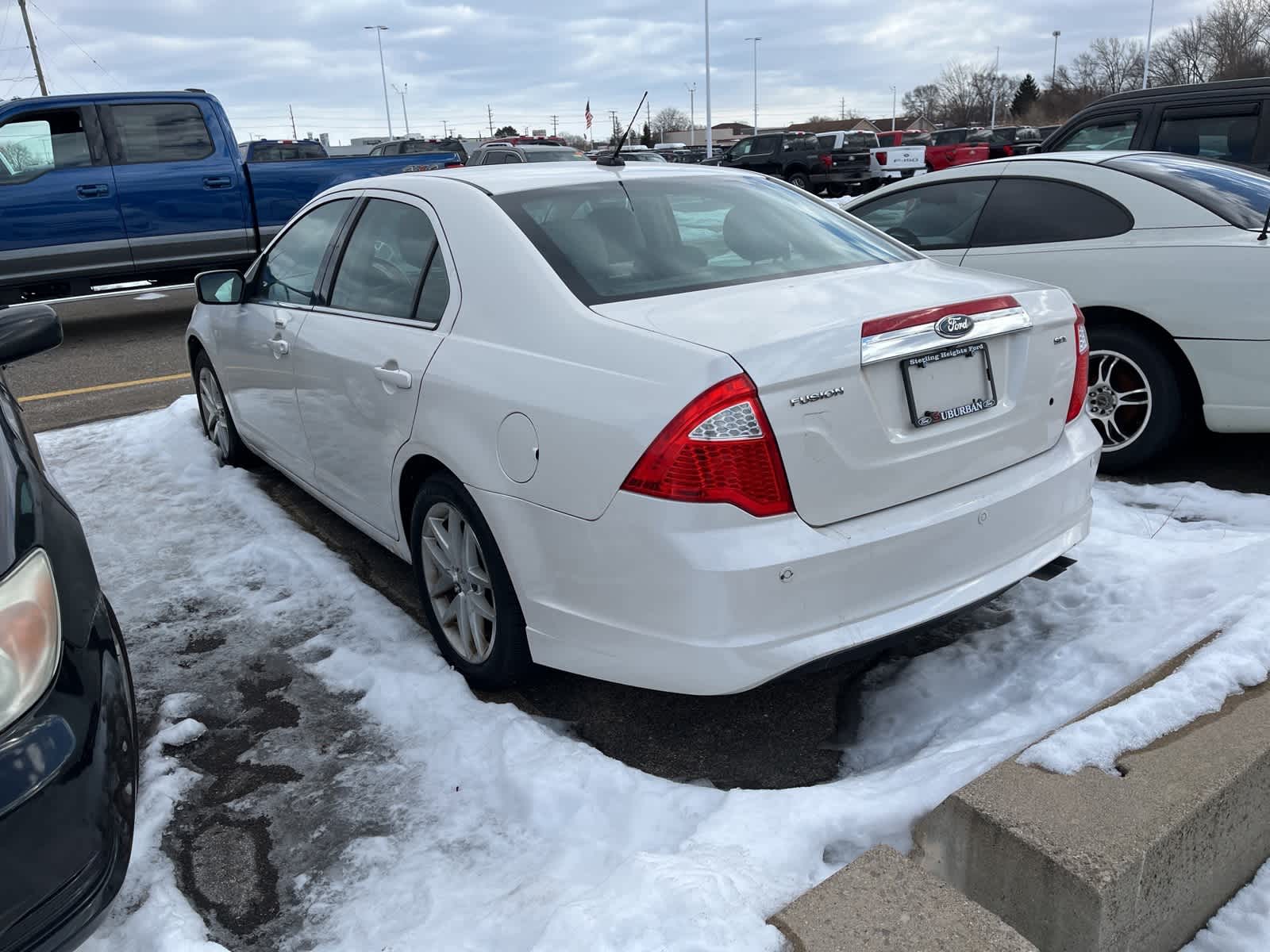 Thumbnail: 2011 Ford Fusion - 8