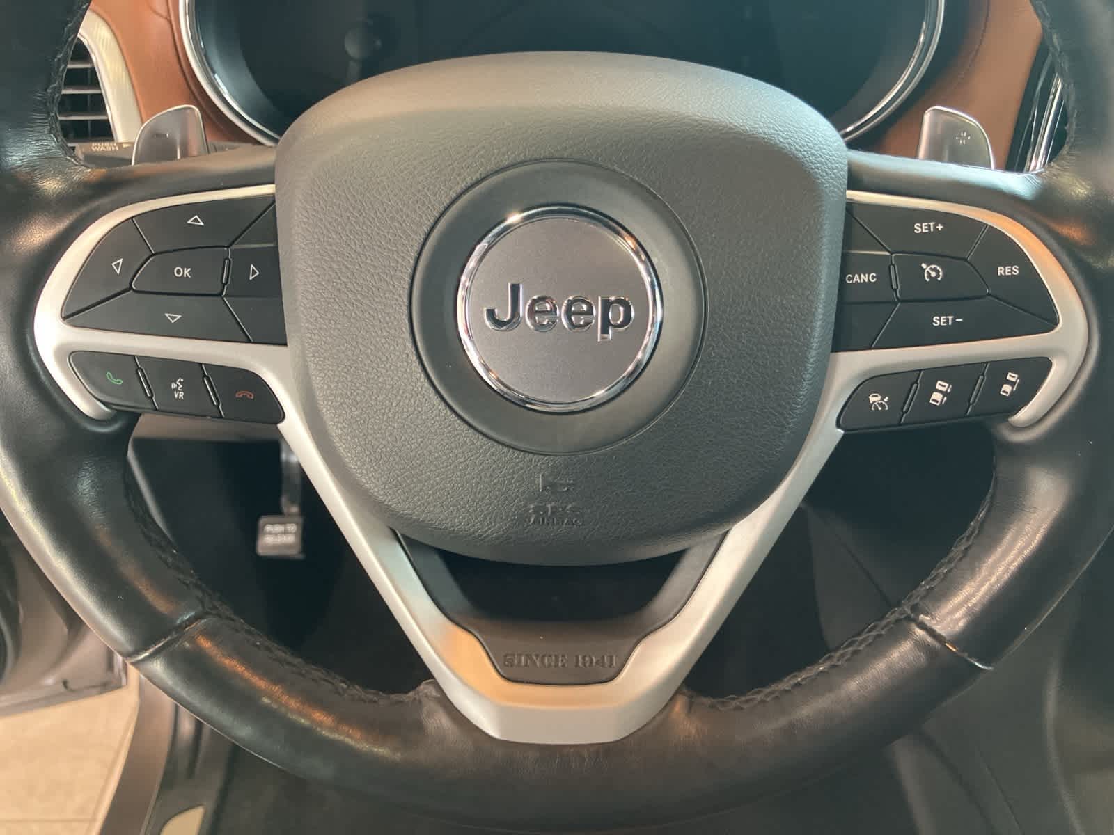 Thumbnail: 2021 Jeep Grand Cherokee - 18