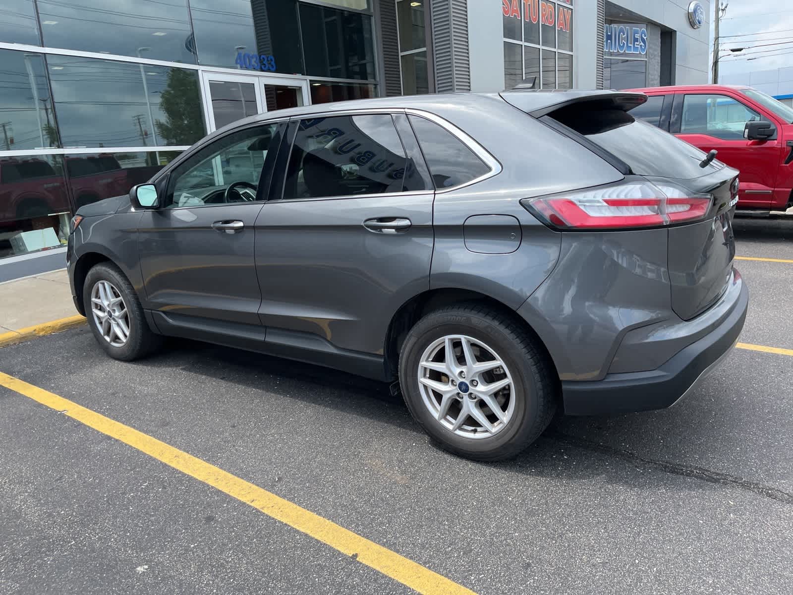 Thumbnail: 2022 Ford Edge - 8