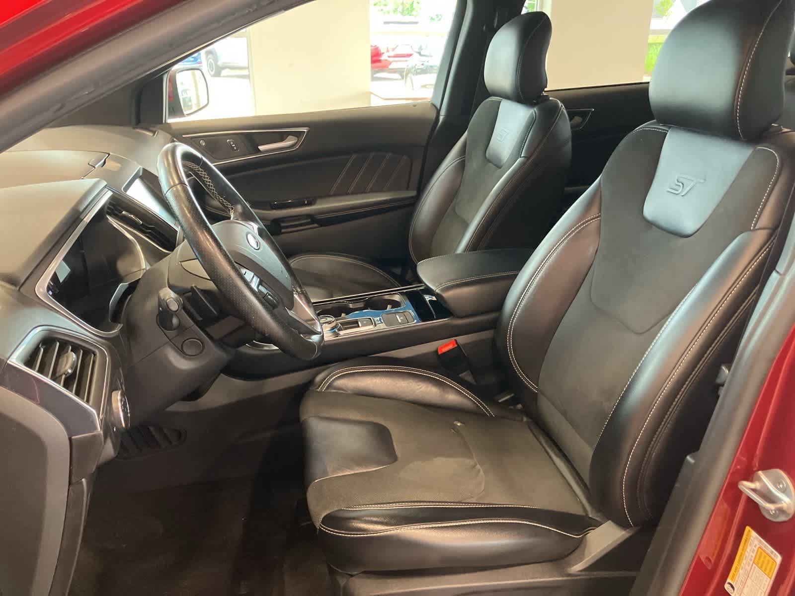 Thumbnail: 2019 Ford Edge - 11