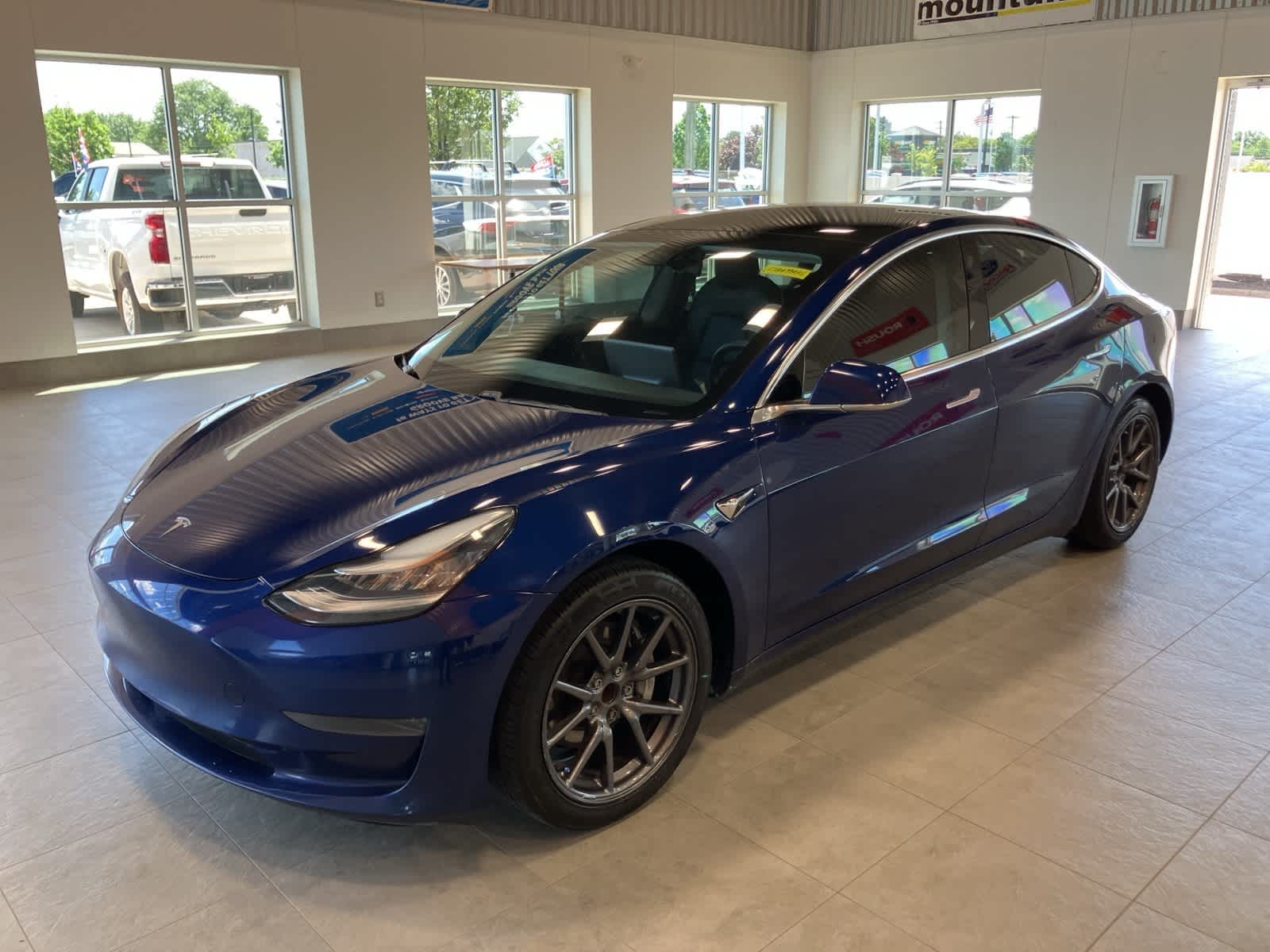 2020 Tesla Model 3 Standard Range -
                  Sterling Heights, MI
