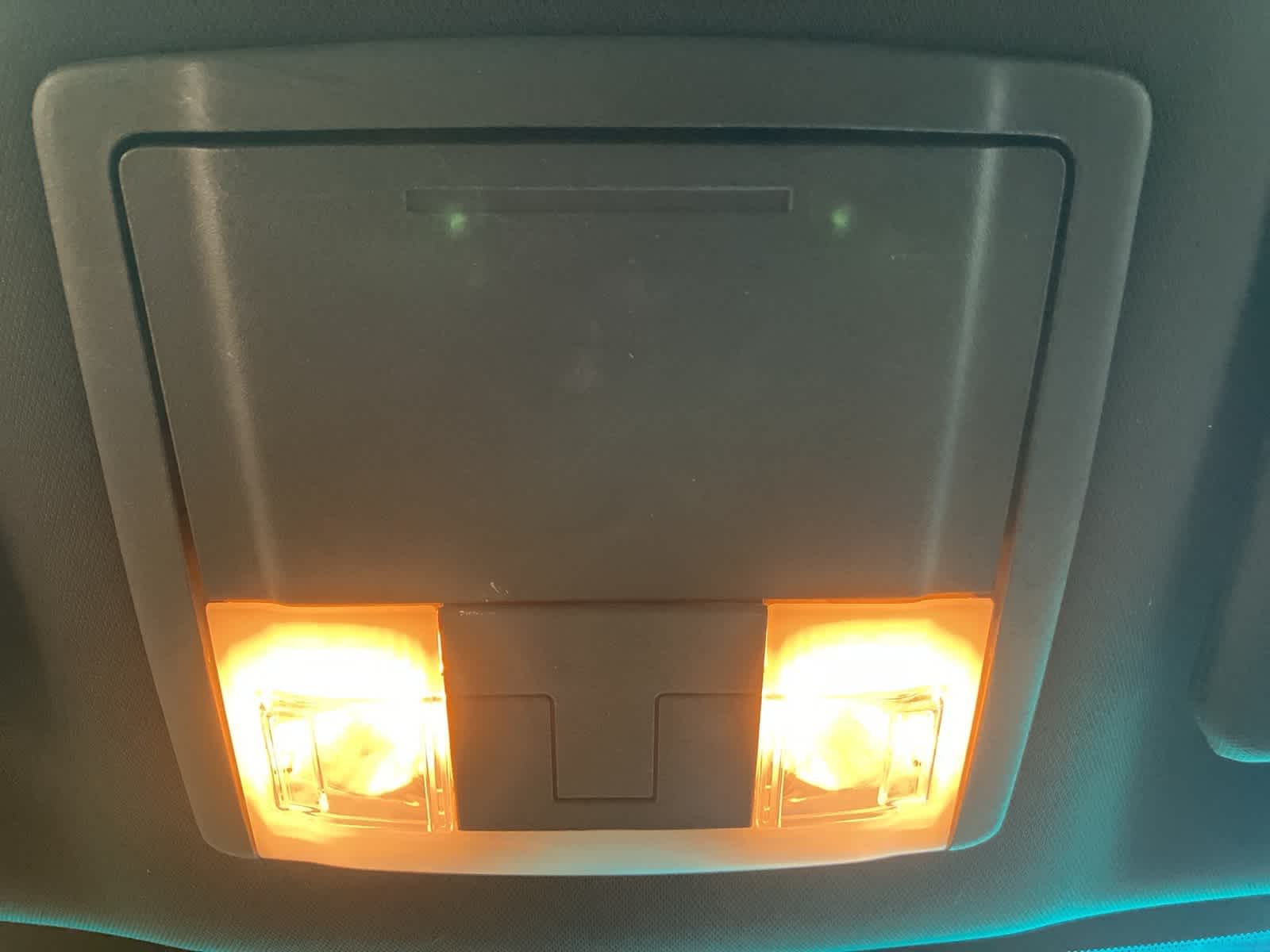 Thumbnail: 2015 Ford Explorer - 23