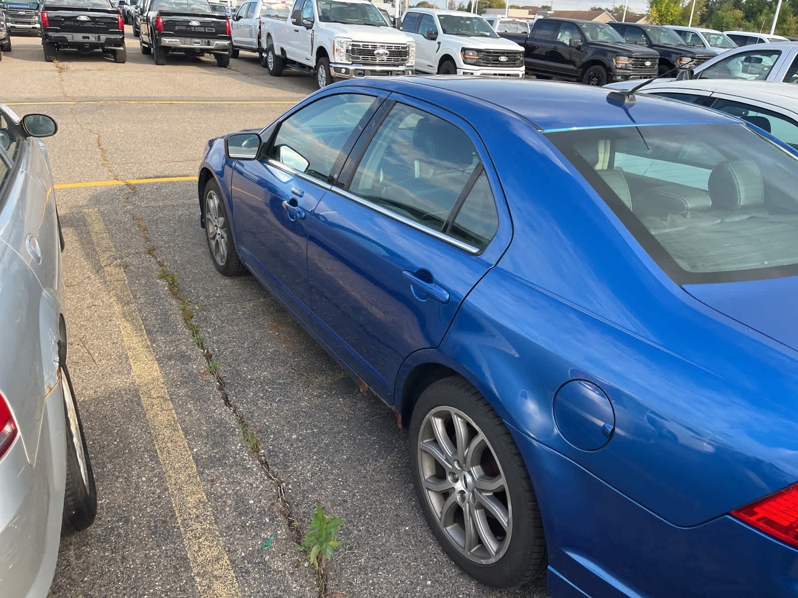 Thumbnail: 2011 Ford Fusion - 10
