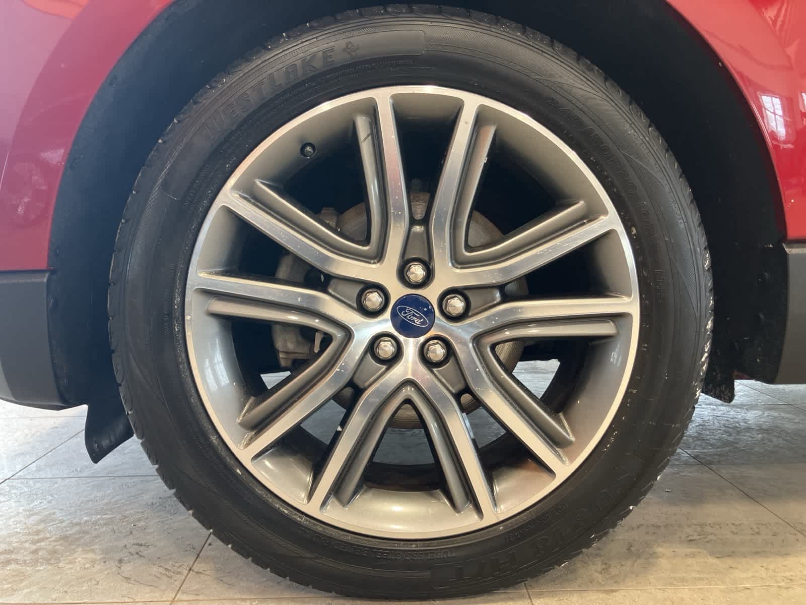 Thumbnail: 2019 Ford Edge - 9