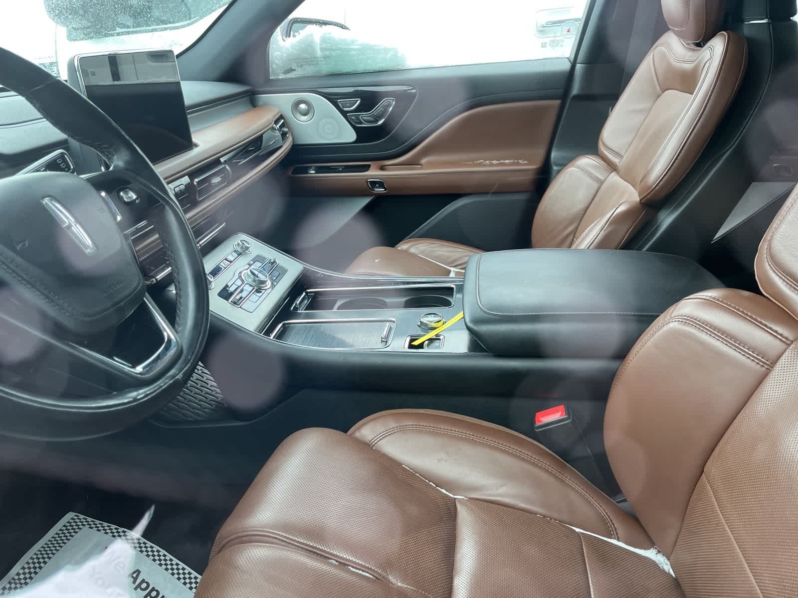 Thumbnail: 2020 Lincoln Aviator - 25