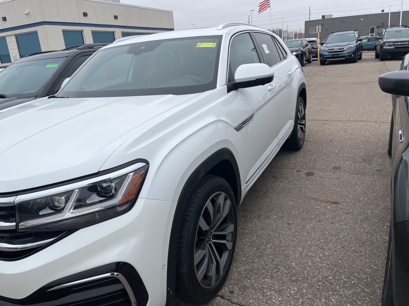 Thumbnail: 2023 Volkswagen Atlas - 6