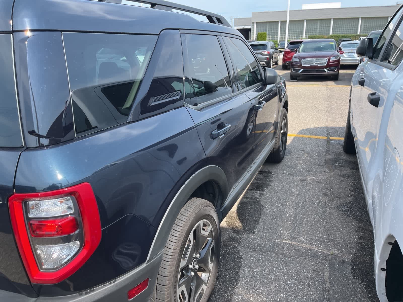 Thumbnail: 2022 Ford Bronco Sport - 13