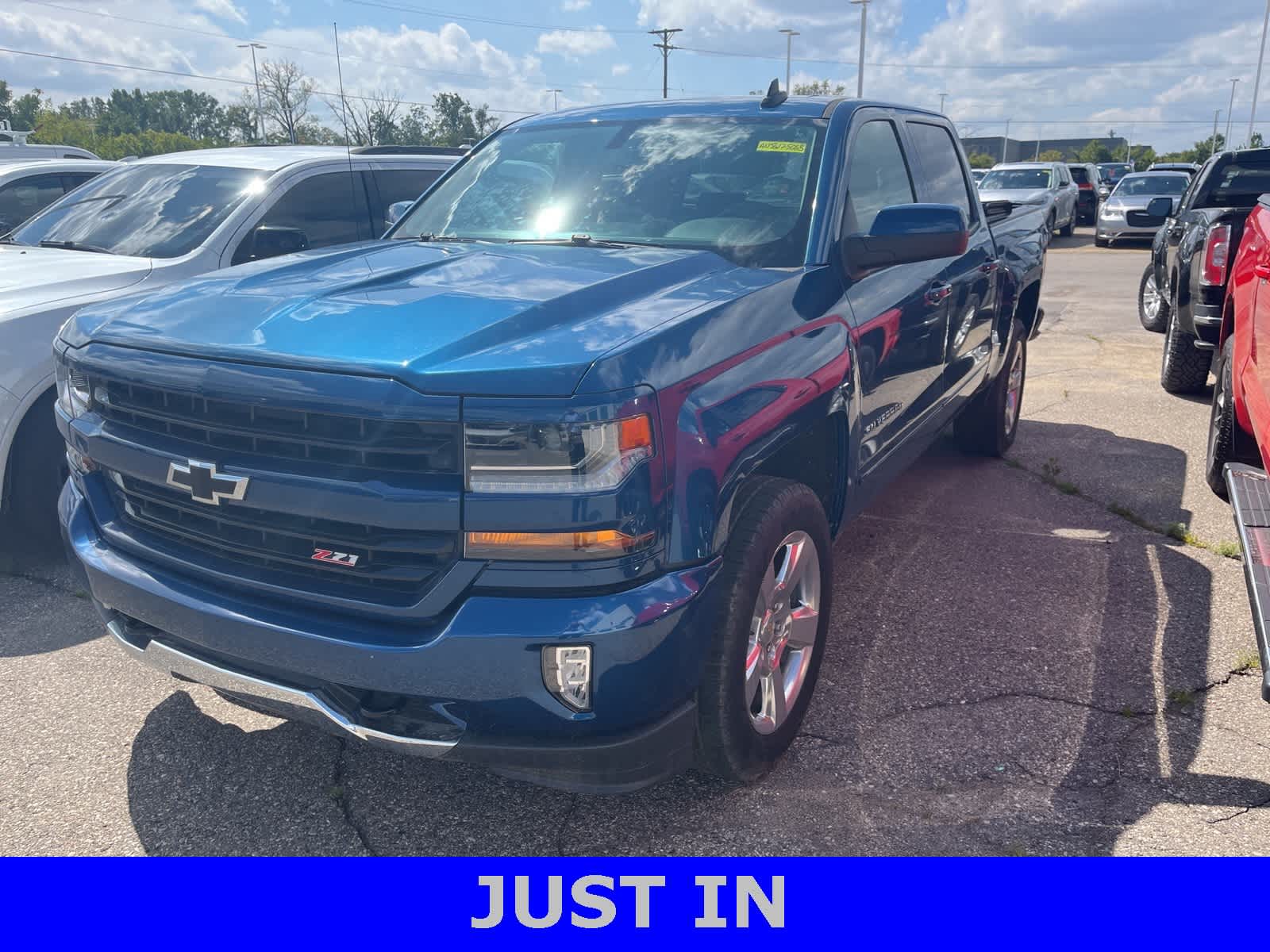 Thumbnail: 2018 Chevrolet Silverado 1500 - 1