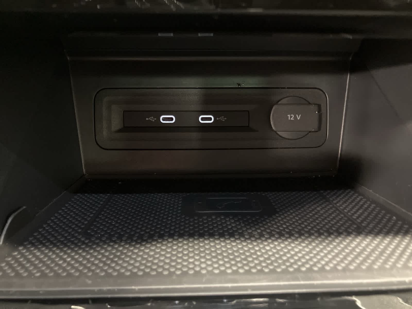 Thumbnail: 2023 Volkswagen Atlas - 22