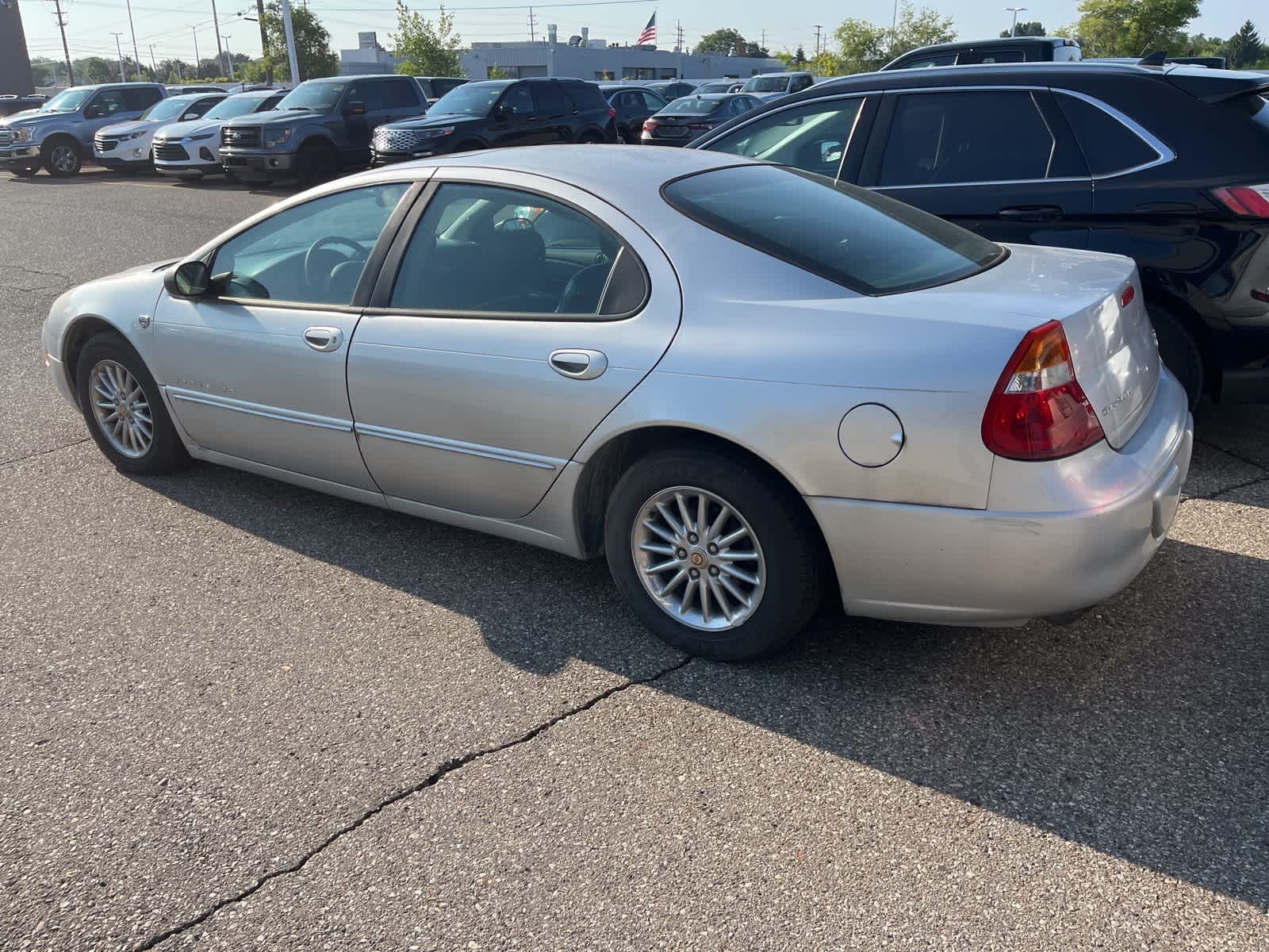 Thumbnail: 2000 Chrysler 300 - 5