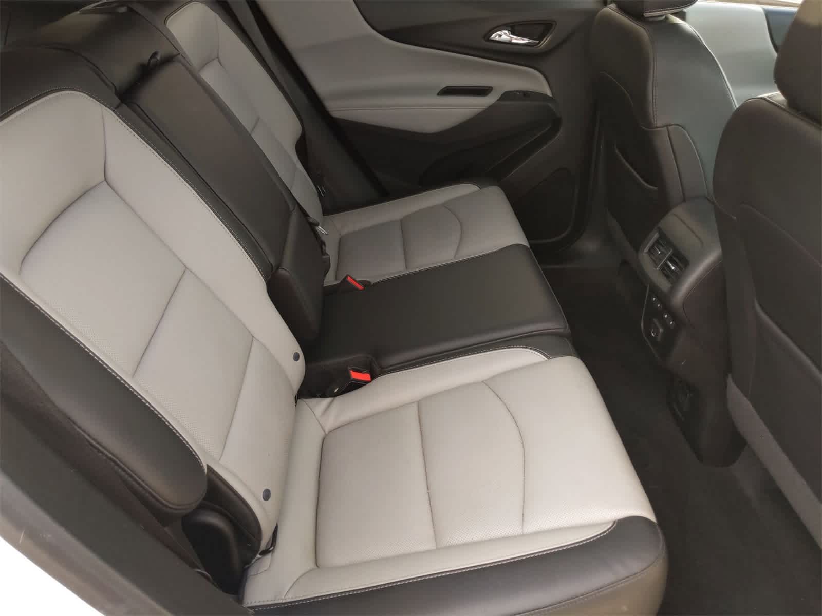 2019 Chevrolet Equinox Premier 21