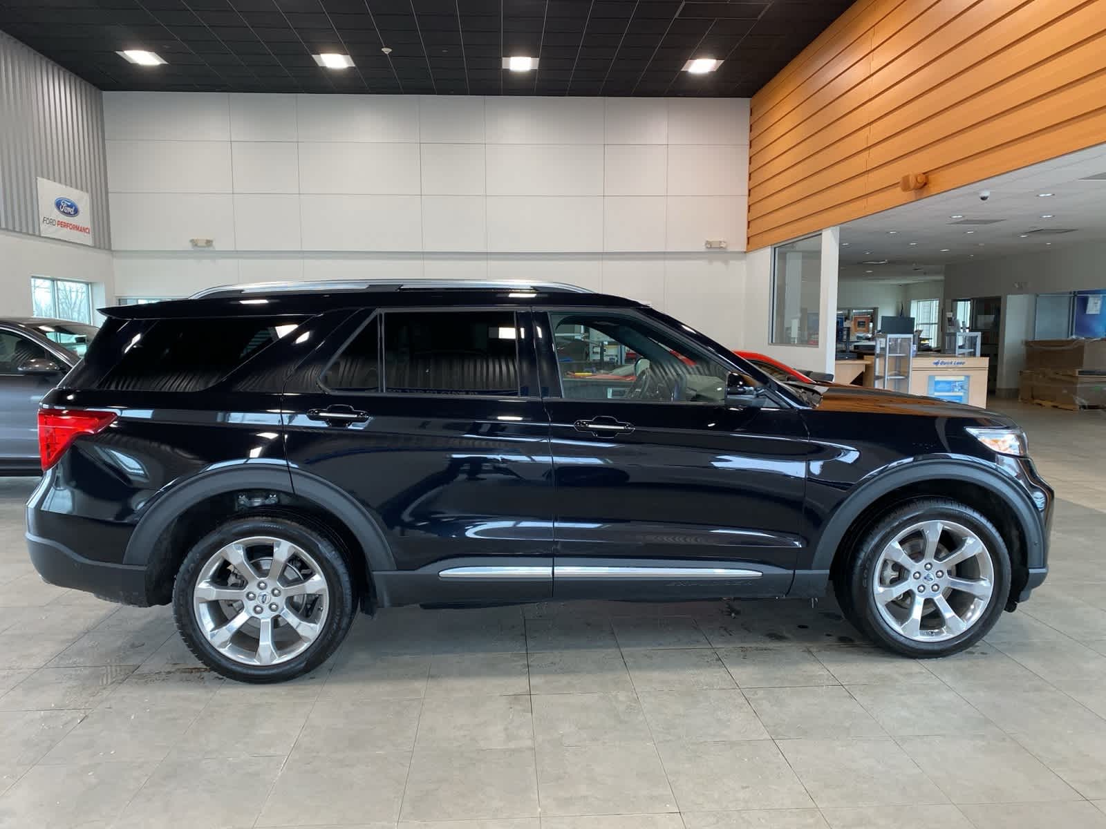 Thumbnail: 2020 Ford Explorer - 6