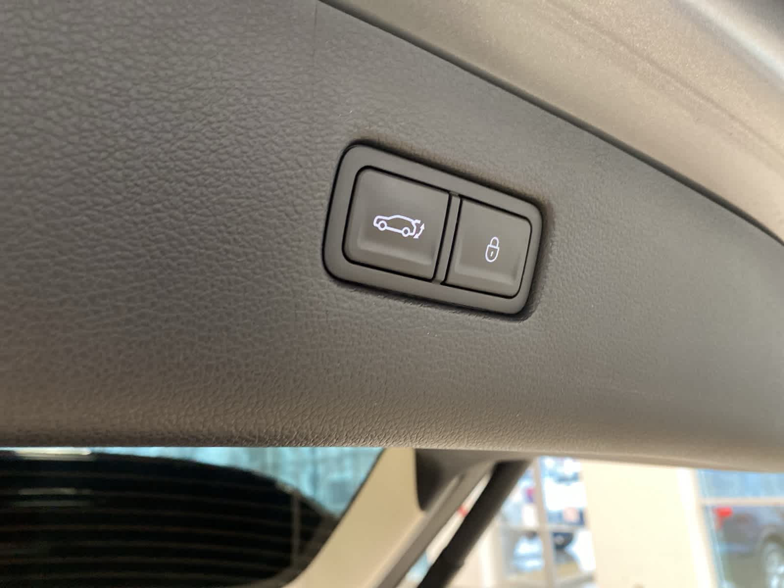 Thumbnail: 2025 Genesis GV80 - 30