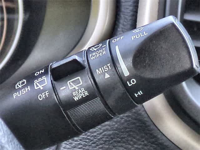 Thumbnail: 2015 Jeep Cherokee - 23