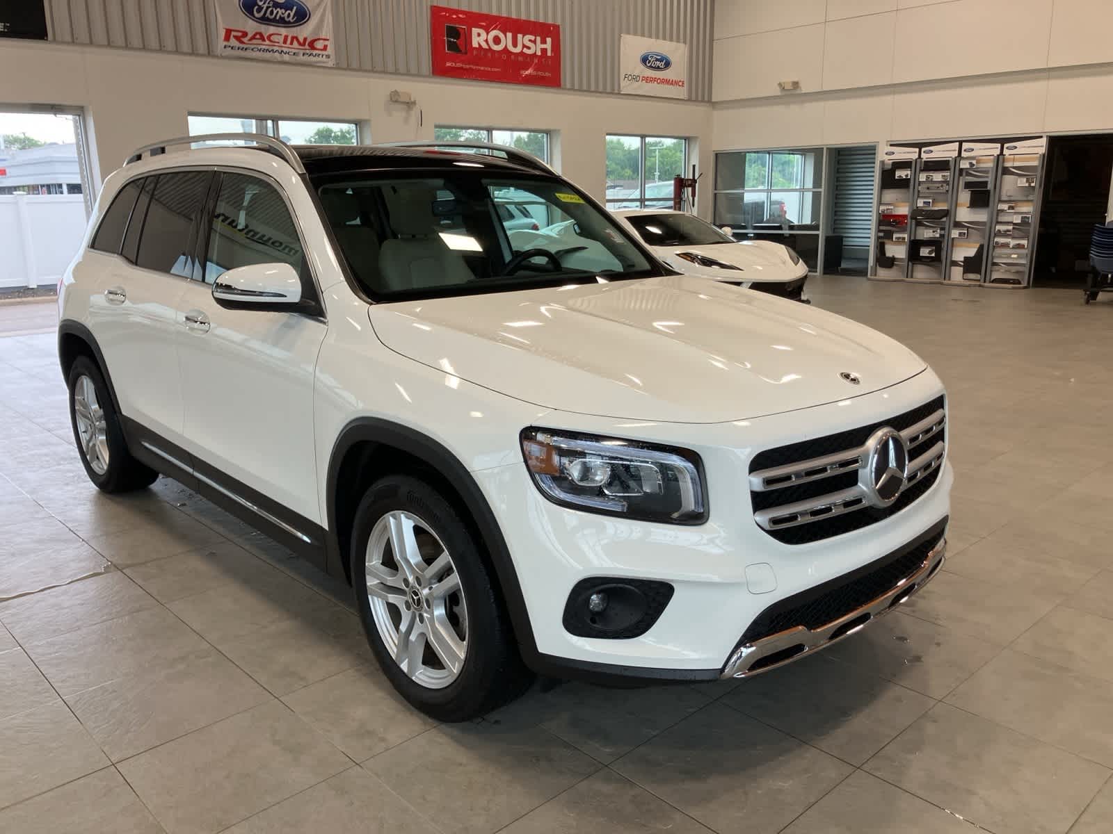 Thumbnail: 2021 Mercedes-Benz GLB - 3