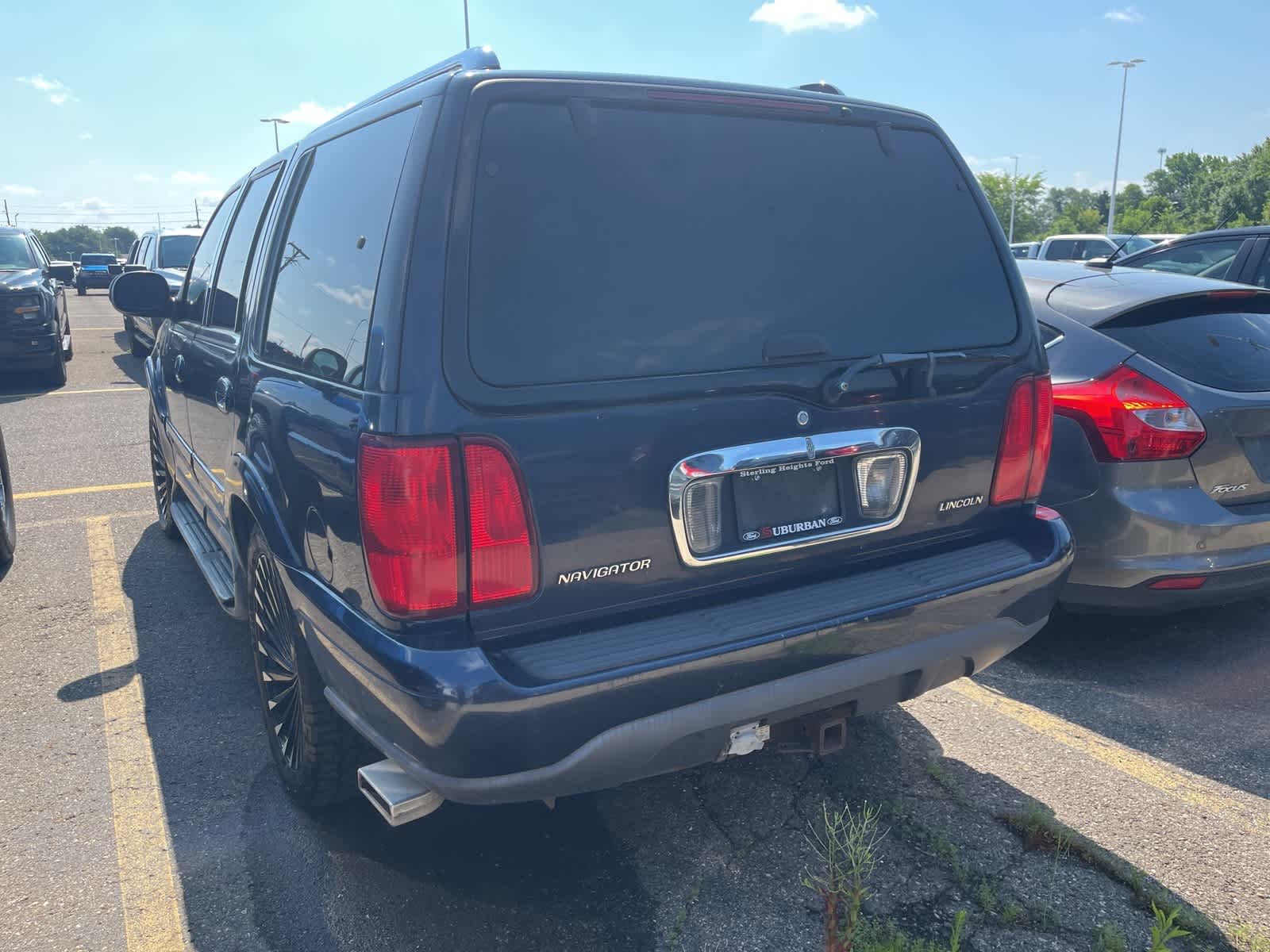 Thumbnail: 1998 Lincoln Navigator - 8