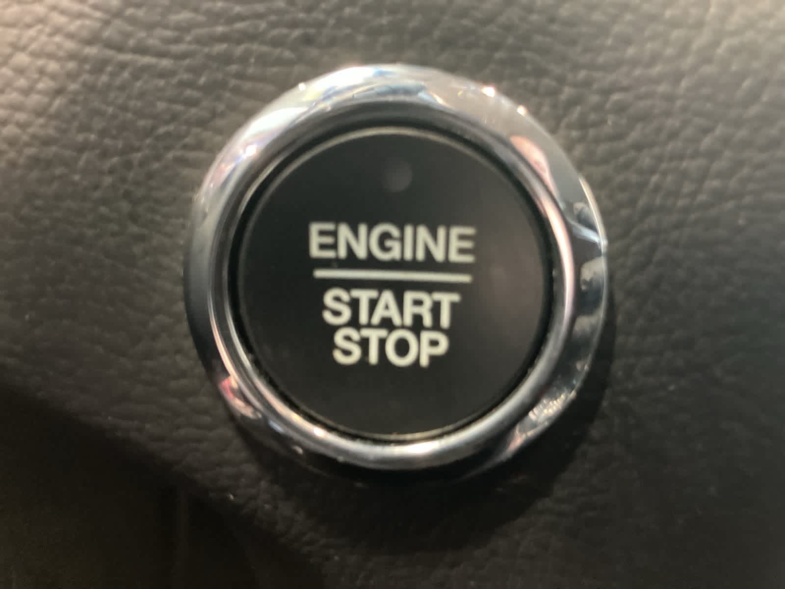 Thumbnail: 2019 Ford Edge - 18