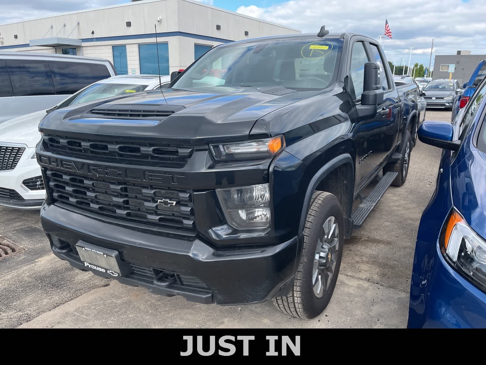 Thumbnail: 2022 Chevrolet Silverado 2500 - 1