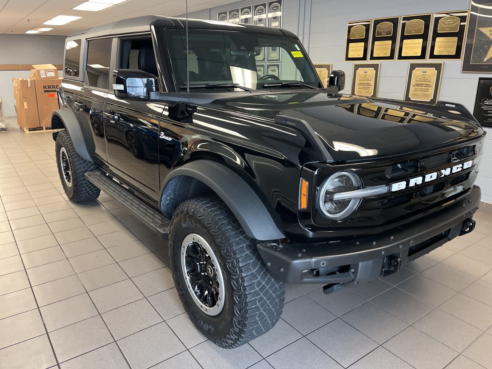 2022 Ford Bronco Outer Banks 17