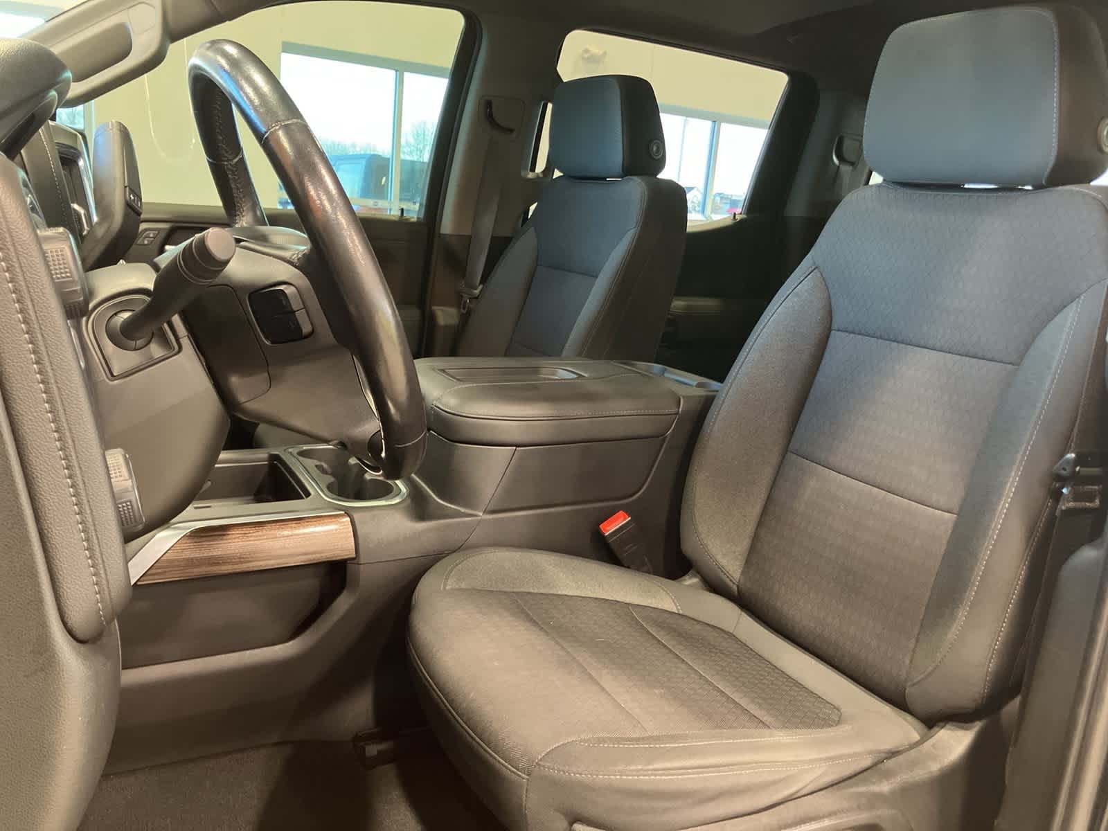 Thumbnail: 2021 Chevrolet Silverado 1500 - 12