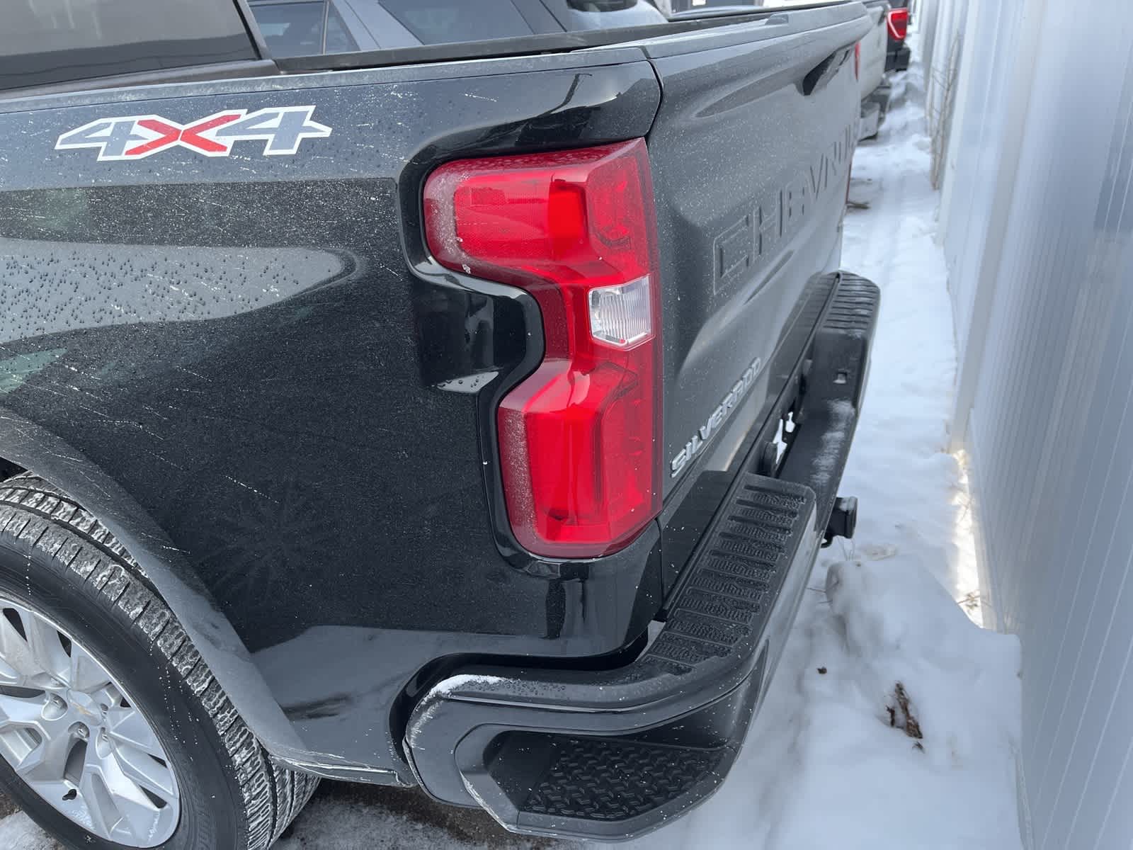 Thumbnail: 2022 Chevrolet Silverado 1500 - 9