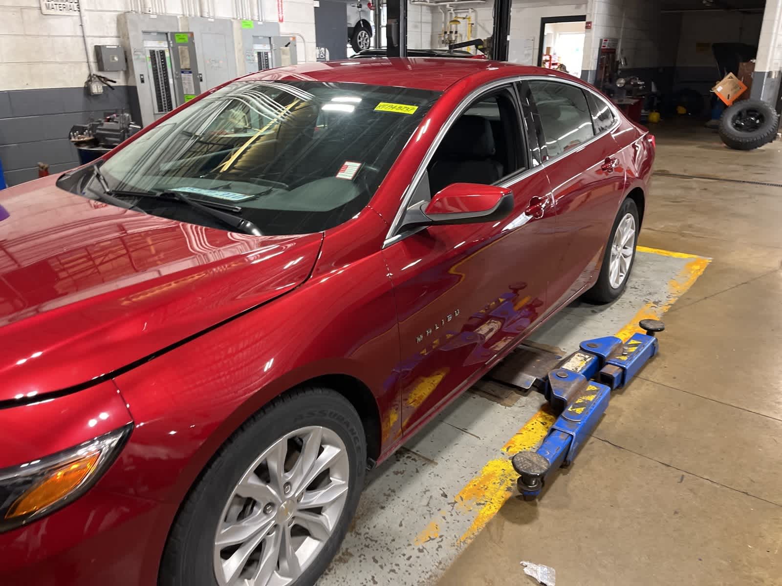 Thumbnail: 2019 Chevrolet Malibu - 4