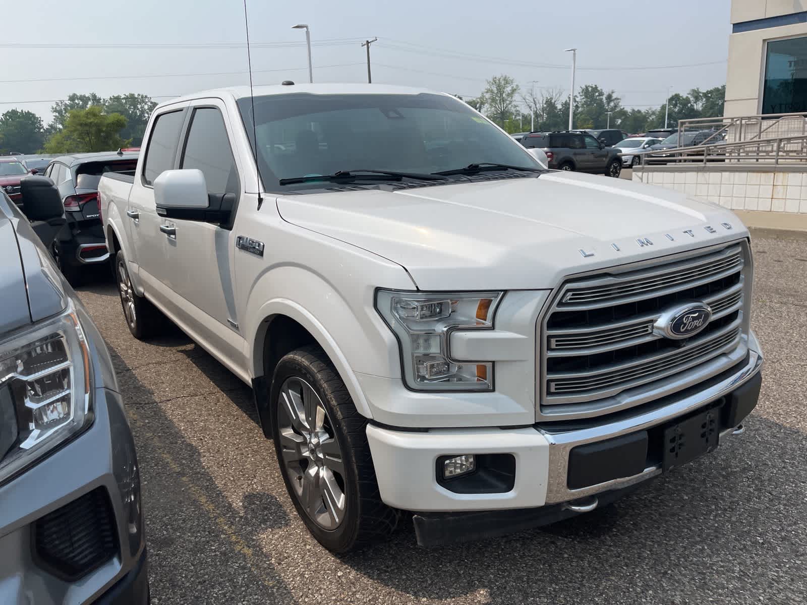 Thumbnail: 2017 Ford F-150 - 16
