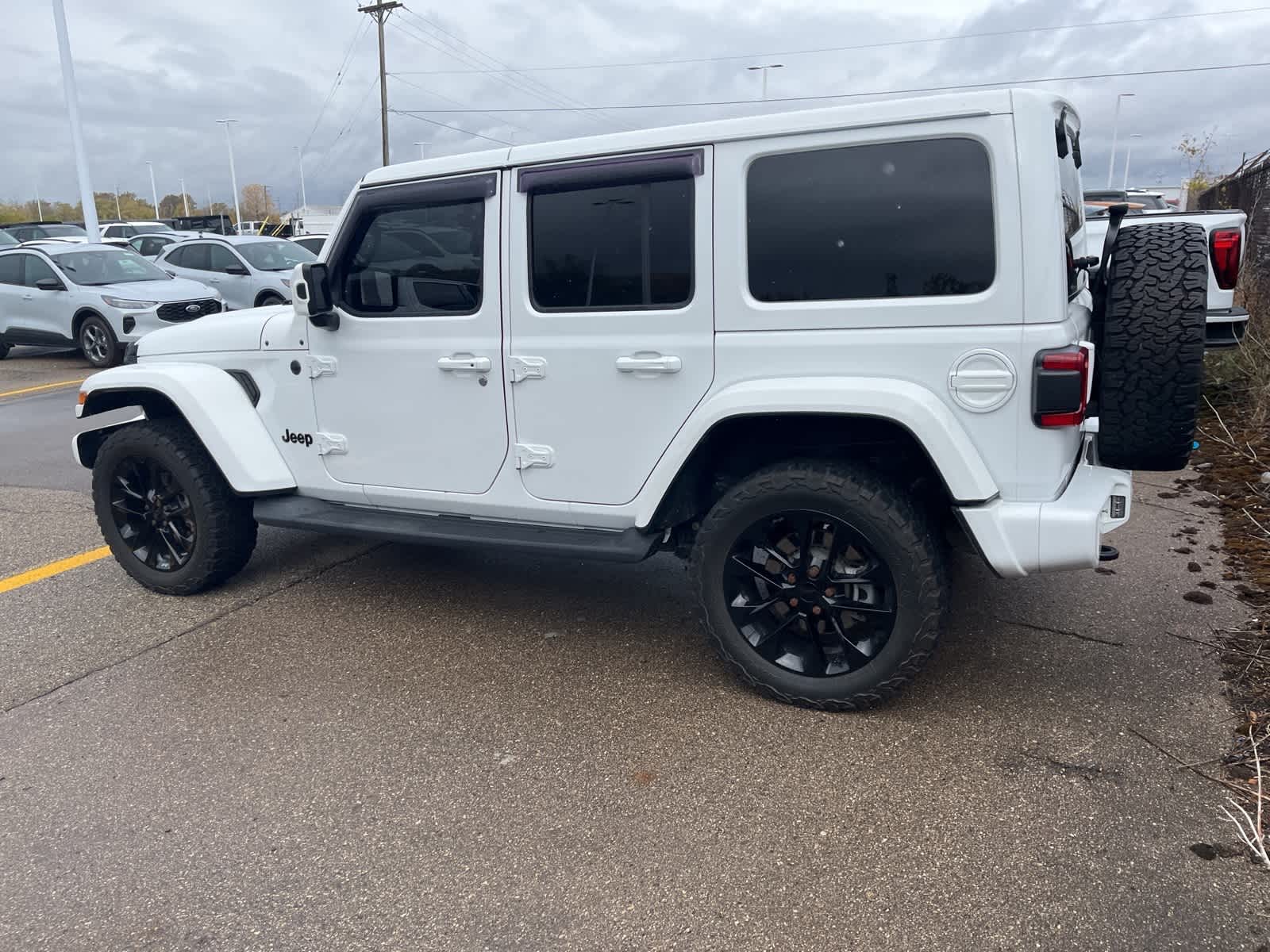 Thumbnail: 2021 Jeep Wrangler - 6