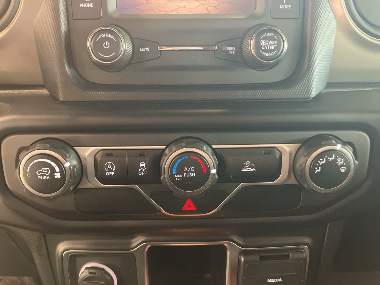 Thumbnail: 2021 Jeep Wrangler - 17