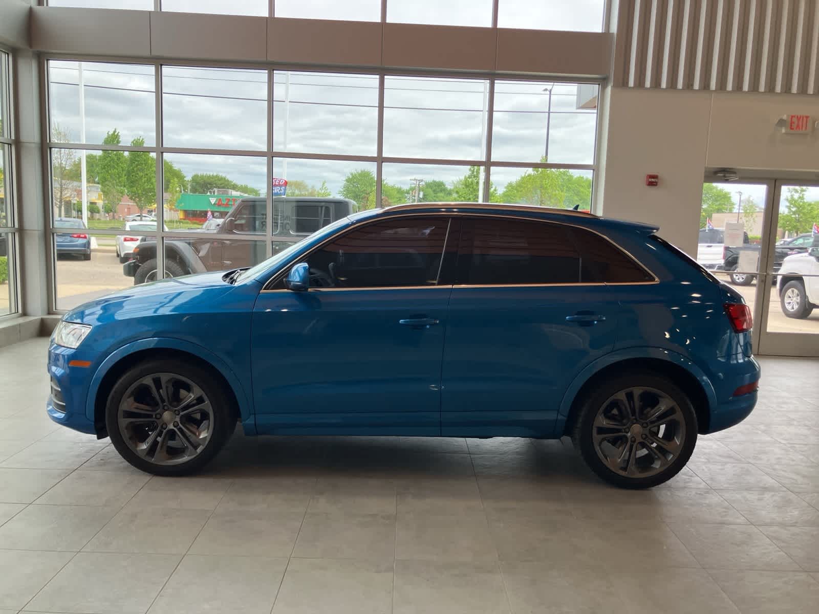 Thumbnail: 2017 Audi Q3 - 7