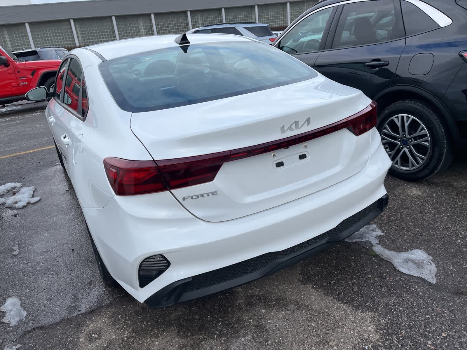 Thumbnail: 2024 Kia Forte - 10