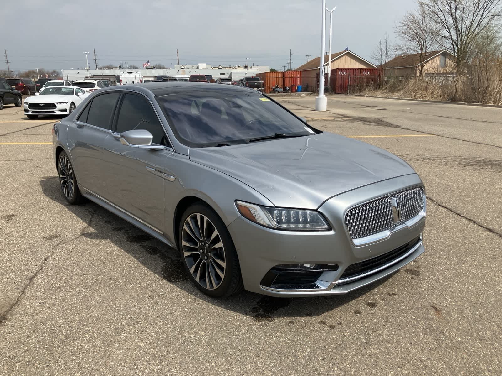 Thumbnail: 2020 Lincoln Continental - 3