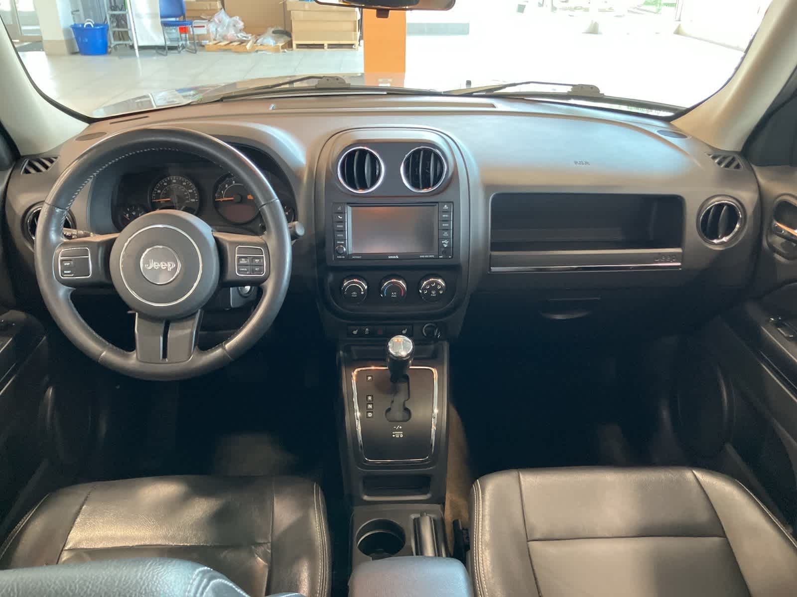 Thumbnail: 2015 Jeep Patriot - 21