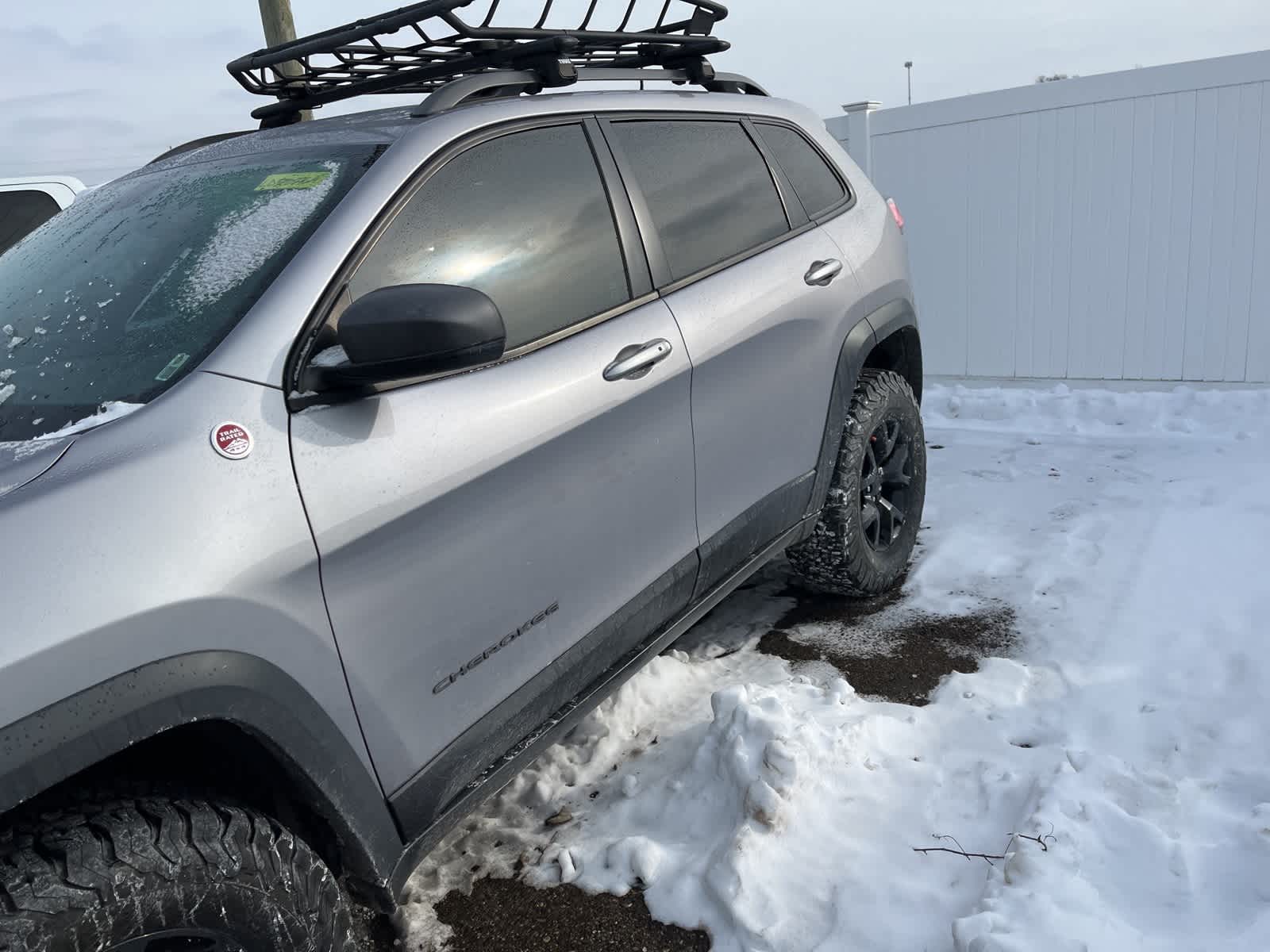 Thumbnail: 2020 Jeep Cherokee - 8