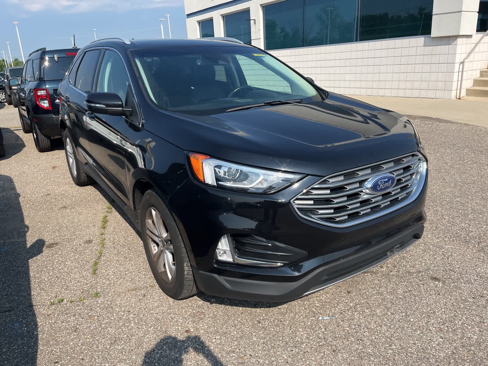 Thumbnail: 2020 Ford Edge - 17