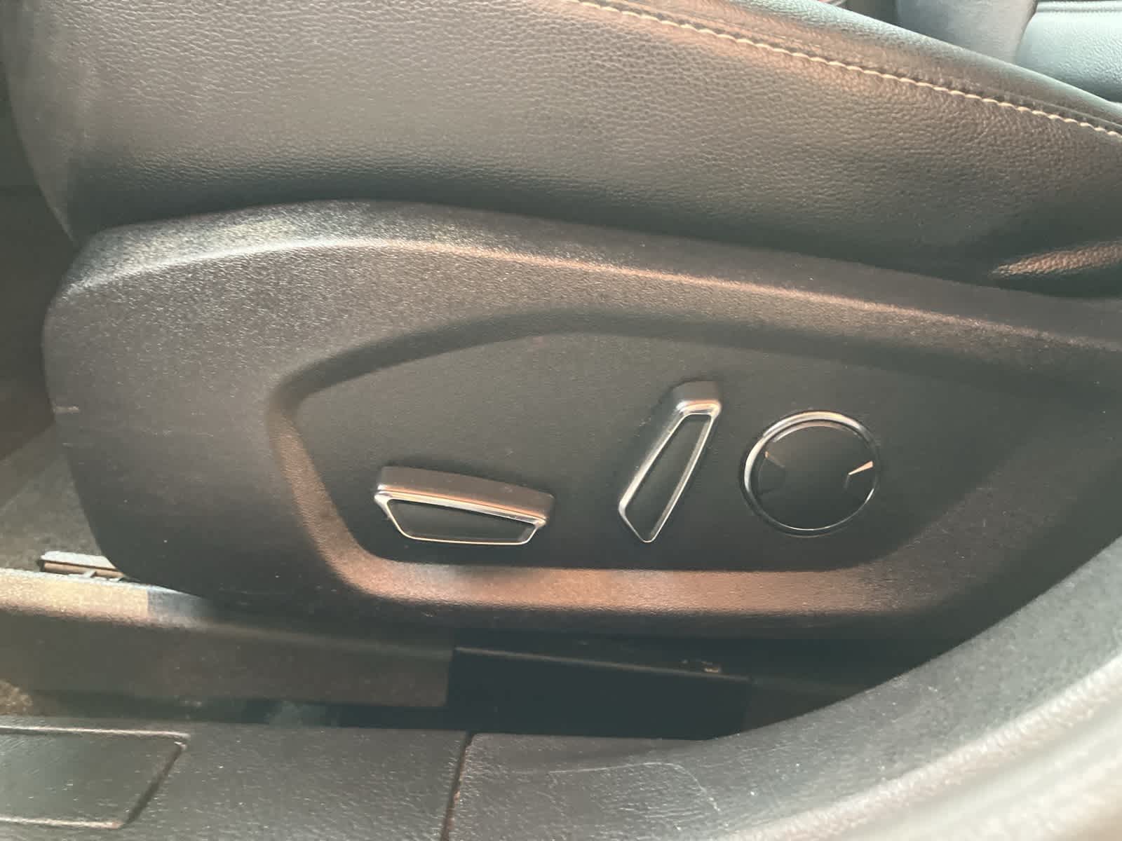 Thumbnail: 2020 Ford Fusion - 10