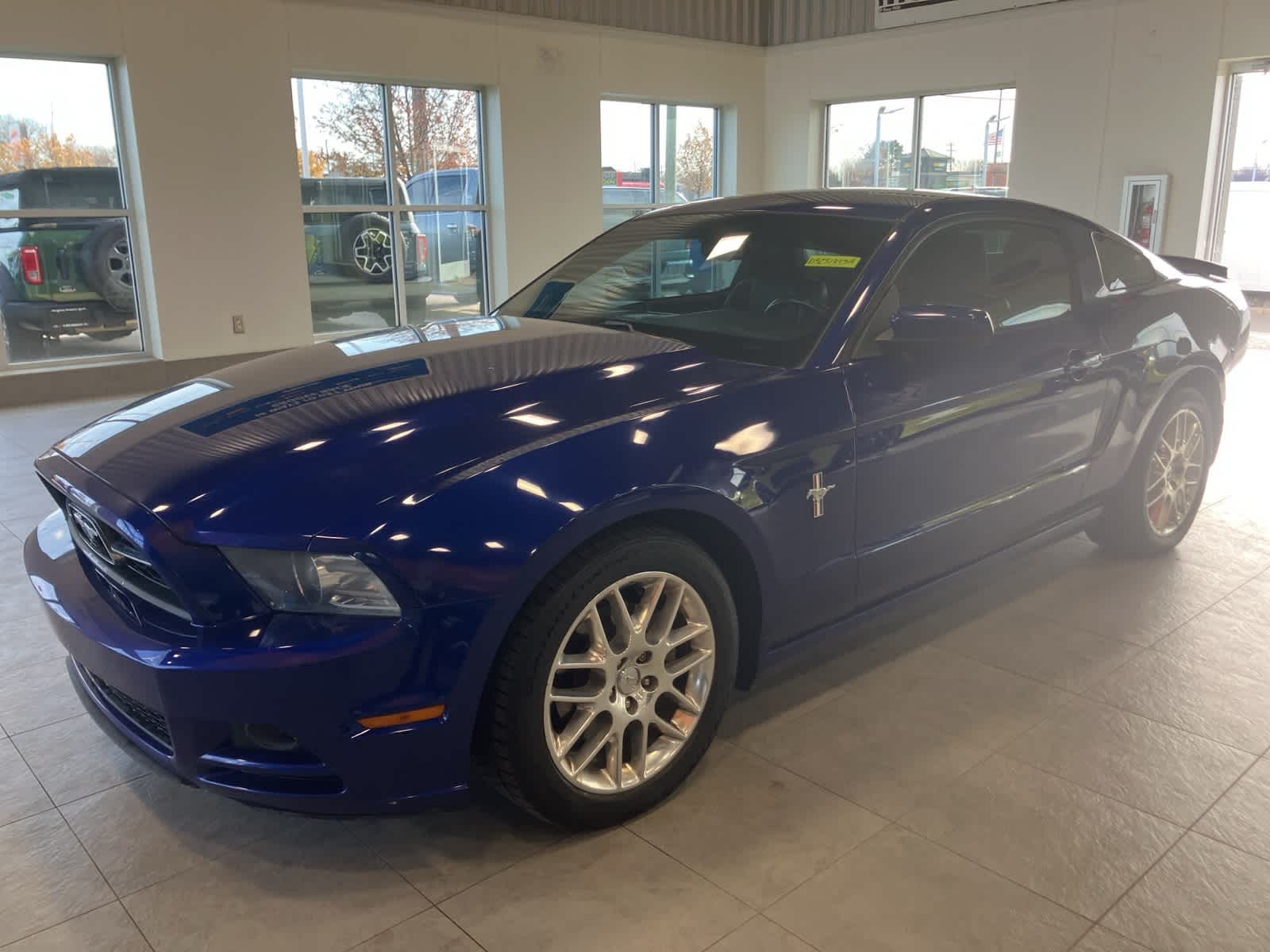 2013 Ford Mustang Premium -
                  Sterling Heights, MI