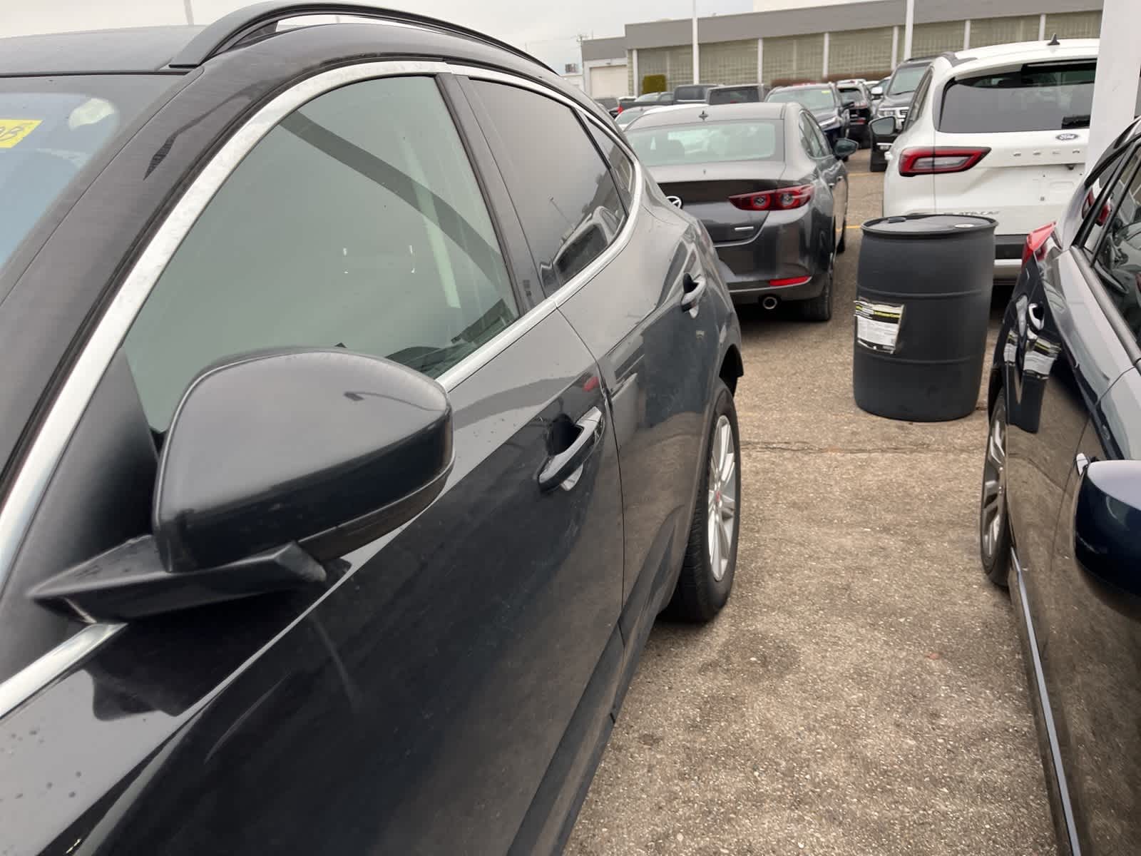 Thumbnail: 2019 Jaguar E-Pace - 8