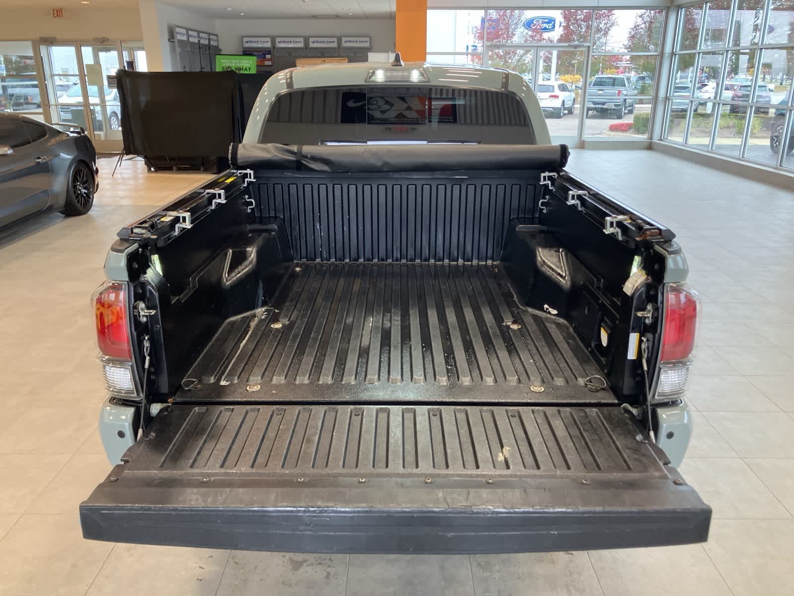 Thumbnail: 2021 Toyota Tacoma - 31