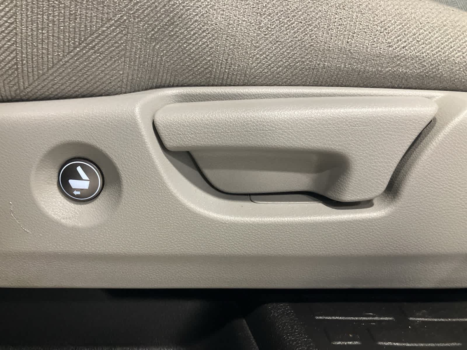 Thumbnail: 2019 Honda Pilot - 28