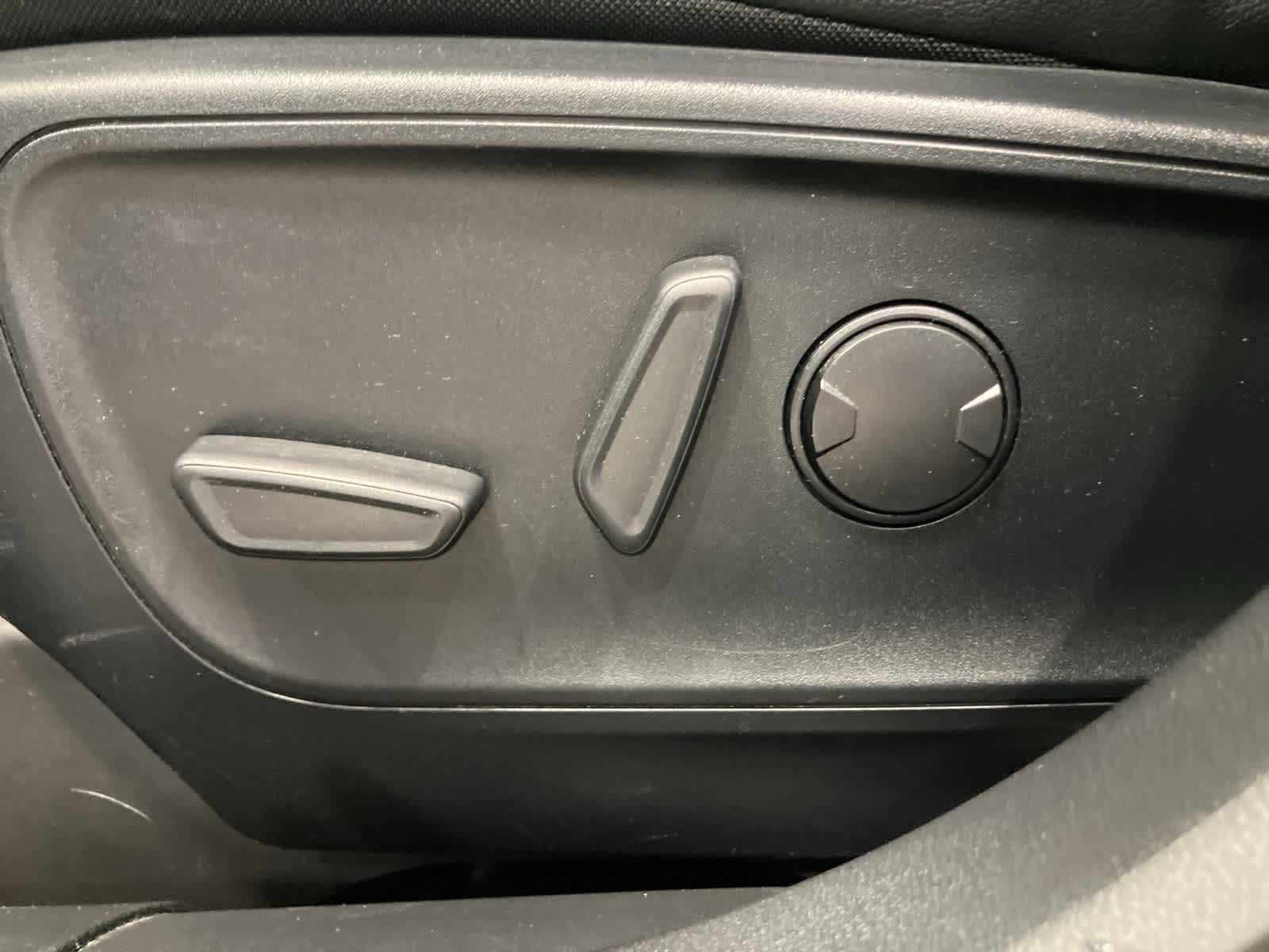 Thumbnail: 2021 Ford Escape - 12