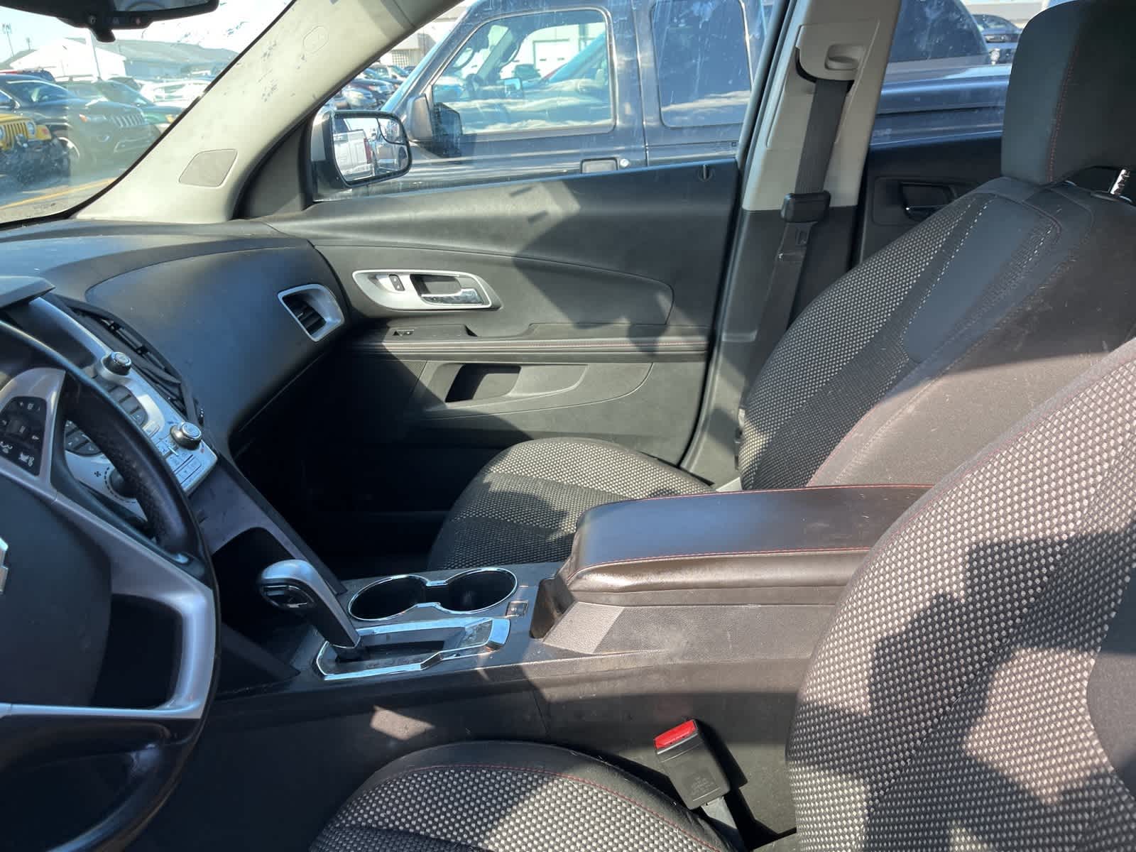 Thumbnail: 2012 Chevrolet Equinox - 24