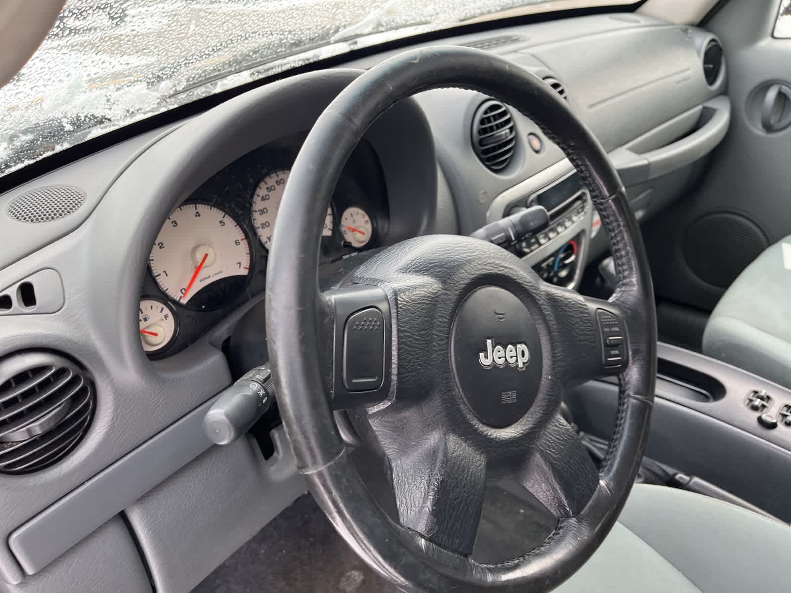 Thumbnail: 2006 Jeep Liberty - 26