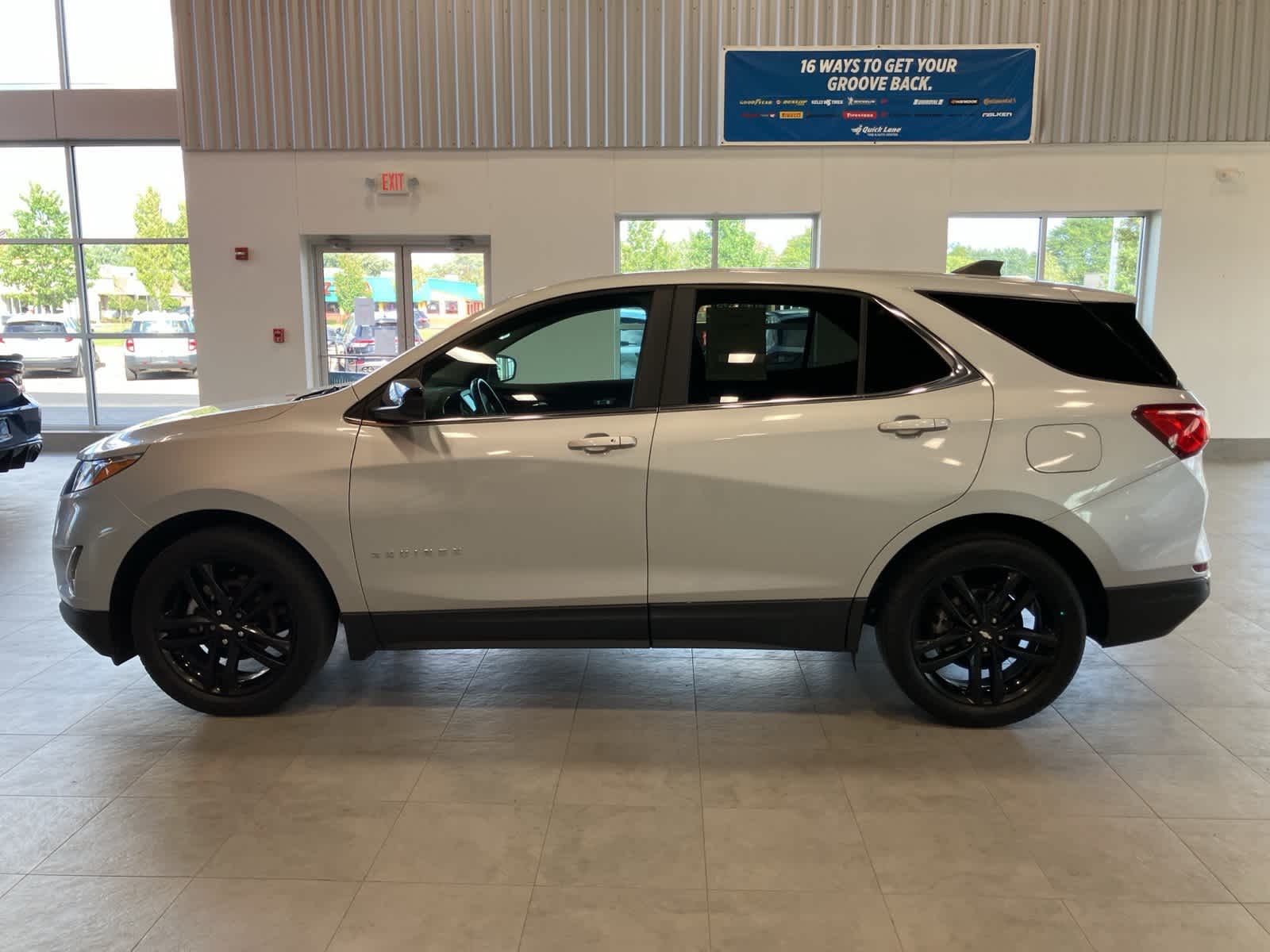Thumbnail: 2021 Chevrolet Equinox - 8